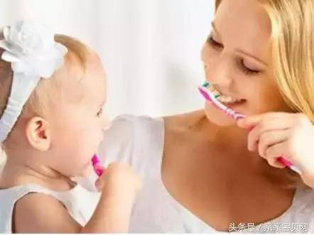 寶寶多大可以開始刷牙？