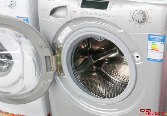 「洗衣機太髒」衣服永遠洗不乾淨！去黴除菌…只要在洗衣機裡加上「它」！快點告訴媽媽！ 