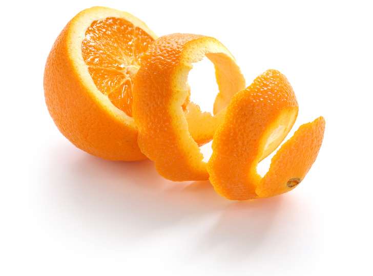 10個去牙垢妙招「還你亮白牙齒」　廢棄橘子皮有奇效！