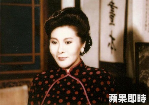 李麗鳳在瓊瑤電視劇《三朵花》中飾演章佩如。資料照片