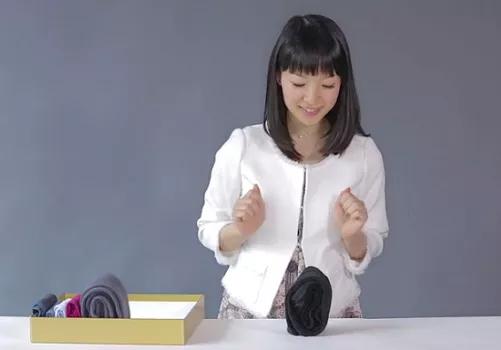 日本家政女王教你「超強疊衣法」，一個抽屜就能當衣帽間！再多衣服也不怕！