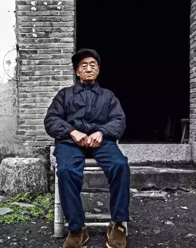 孫子把85歲的爺爺接到廈門，拍了一組照片，結果帥遍頭條