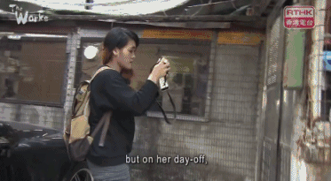 菲傭用一張香港的孤獨照，擊敗6萬攝影師，被保送進紐約大學