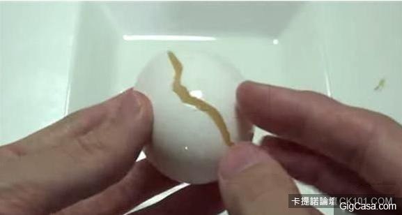 日本人將雞蛋放到冰庫製造「冷凍蛋」 竟變成搶食一空的絕世美味 網友:馬上動手做