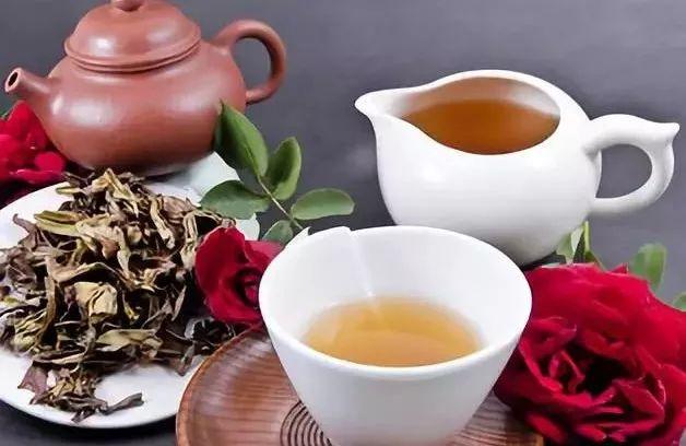 喝茶養生助長壽，但這3種茶千萬別喝，不養生還易致病！