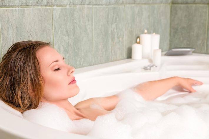 洗澡應該盡量避開這四個時間，對身體非常不好，早知道早受益！