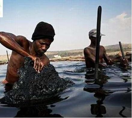 非洲窮國資源豐富石油超級多，號稱“非洲明珠”，女人不准穿褲子