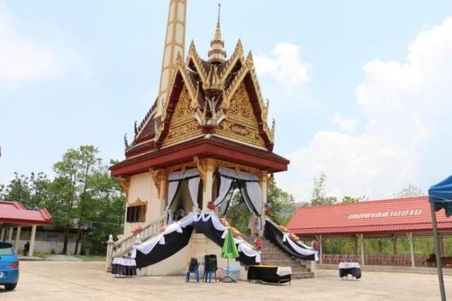 泰國網友發文提醒中國遊客「那是燒屍房，不是佛寺，不要拍照！