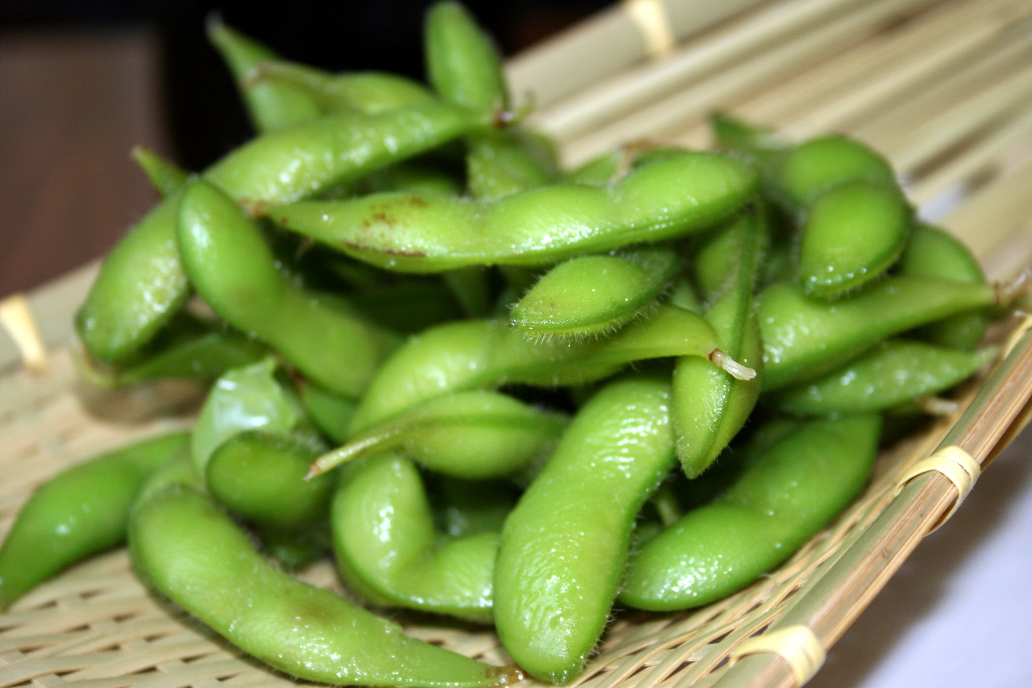 Edamame_by_Zesmerelda_in_Chicago.jpg