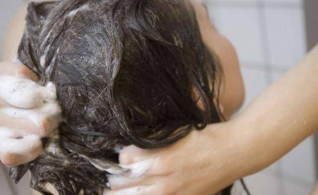 洗頭次數越多越容易脫髮？關於脫髮，你的常識可能都是錯的！