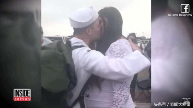 海軍老公終於回家, 老婆迎接露出大肚子他嚇到說不出話