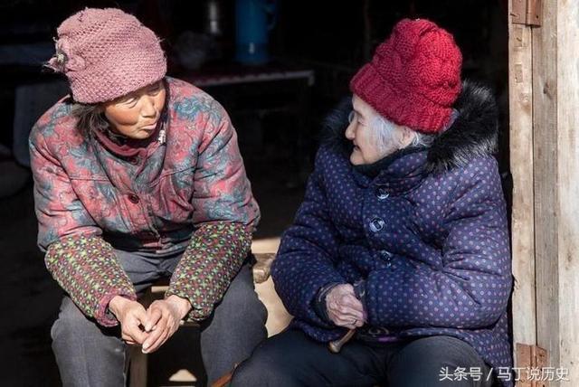 101歲老太皮膚白皙麵若桃花，問容顏不老秘訣，基本沒人能做到！