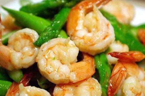孕期癡呆婆婆每天給我吃雞腿,上廁所聽到婆婆的叫聲,我癱坐在地