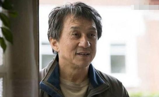 成龍老了，周潤發老了，周星馳老了，只有他63歲仍舊像30歲！