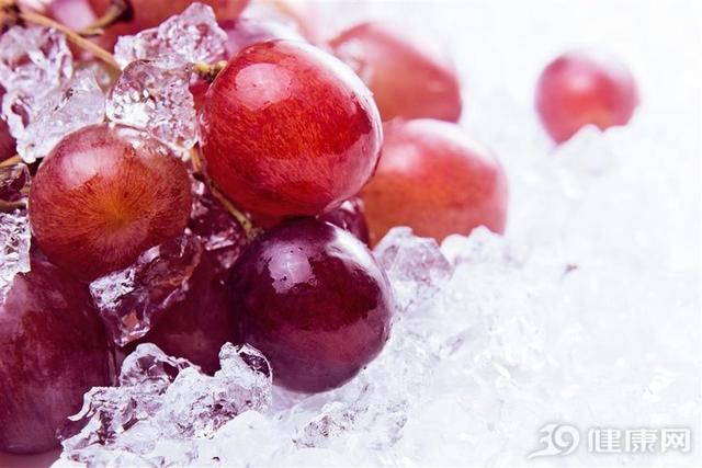 夏天常吃葡萄，你就吃對了！ 這幾個好處很難被替代