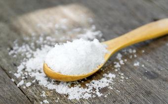 低鈉鹽、加碘鹽、無碘鹽，最應該吃哪種？很多人吃錯了，後果嚴重