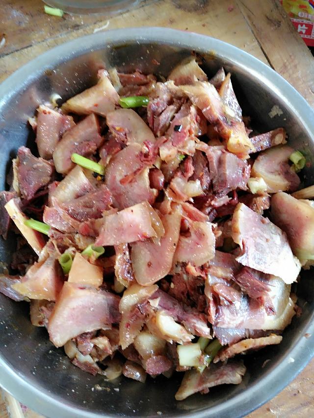 這才是豬頭肉做最好吃的15種做法，大人小孩都愛吃，特下飯！