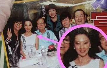 55歲洪榮宏閃娶「小鄧麗君」三度結婚，嬌妻美貌曝光！才知道他為什麼藏的這麼深！