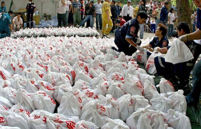 泰國超級詭異寺廟，裡麵藏有兩千據嬰兒屍體，辦案全員疑現場中邪 !