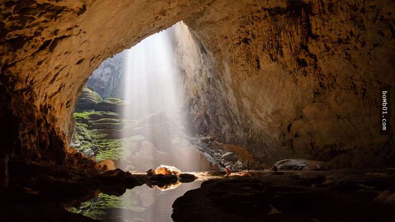 農夫在山間迷路後發現了一個山洞並沒有想太多，但探險家卻發現山洞竟藏著的震驚全球的奧秘！