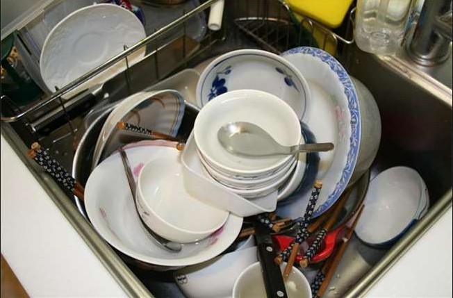 洗碗時，習慣「先泡水再洗」？沒想到這居然是悲劇的開始，好多人這樣做但是這萬萬要禁止啊．．．