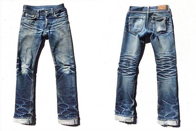「養褲」簡單來說就是長穿少洗，用身體的曲線去打磨原色的牛仔褲(圖／pinterest)
