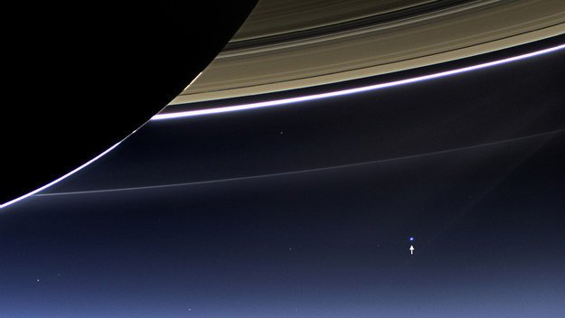 這是你躲在土星環後面的樣子。<BR><BR>