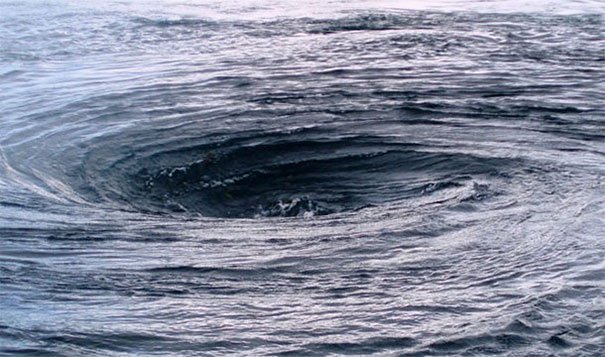 14. 漩渦(Maelstroms)：這些強大的渦流會讓船隻或是遊泳的人都陷入其中。<BR><BR>