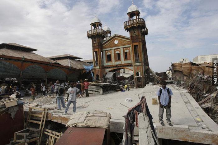 4）災難性的地震摧毀了萊奧甘鎮，2010（海地）