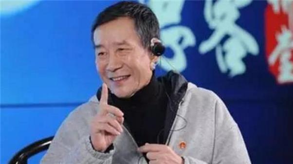 堅持不切腫瘤，不做化療！1年後，他的癌症竟然就痊癒！62歲老翁的抗癌方式連醫生都佩服的下跪了！太厲害了！