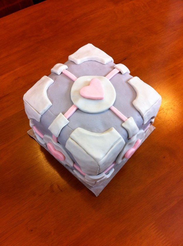 Portal Companion Cube Cake