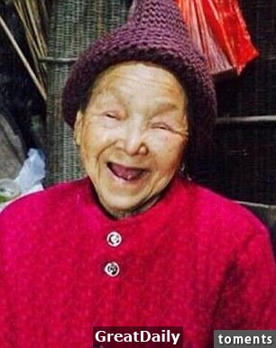90歲老奶奶生了17個小孩全夭折，最長命的也活不過三歲，直到有一天她的故事在網絡上傳開，她才…