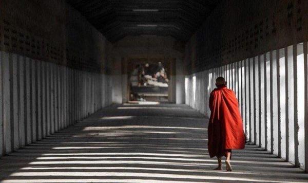 修行不是为了遇见佛, 而是为了遇见自己.