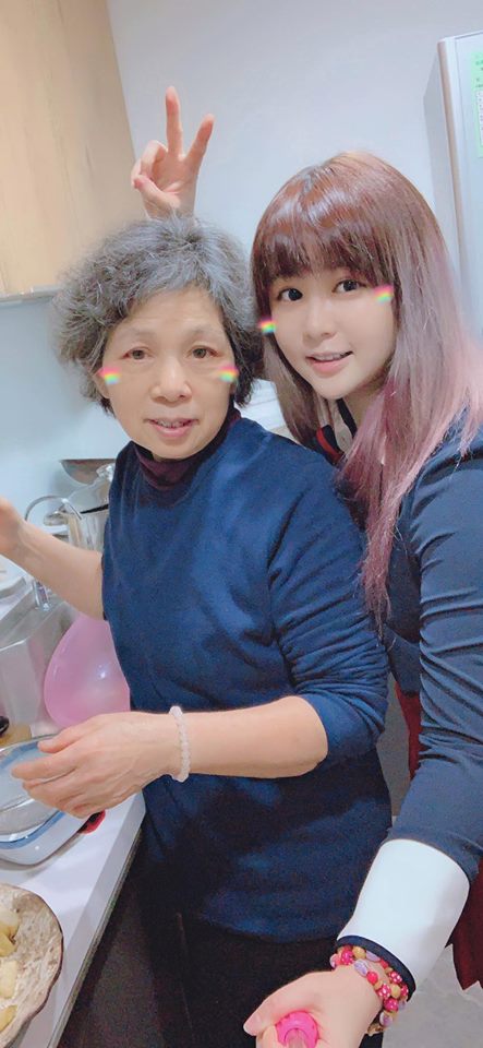 小小瑜自曝「被公婆当小孩宠」除夕被赶去睡午觉 嫁老公第二年「双方