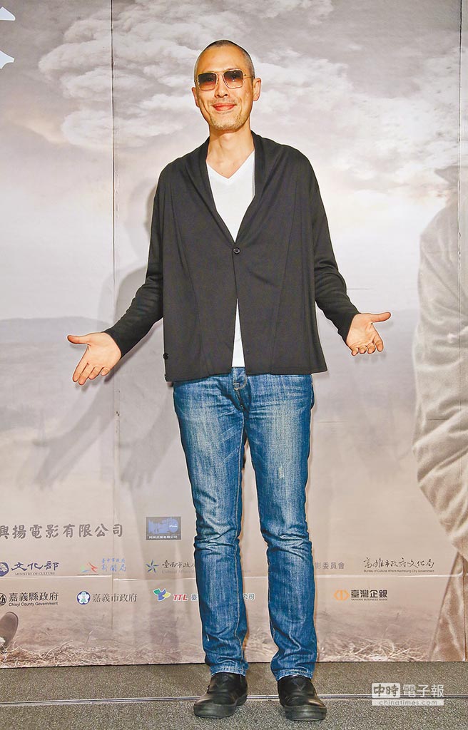 当年饰演唐先生的他后来竟「罹患精神疾病」,退出电视圈的他如今