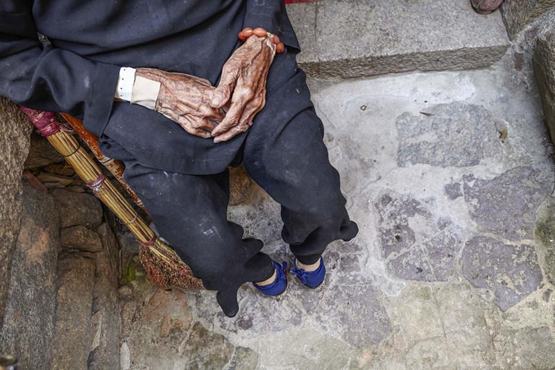 她从「5岁开始裹小脚」到现在100年过去却从没看过