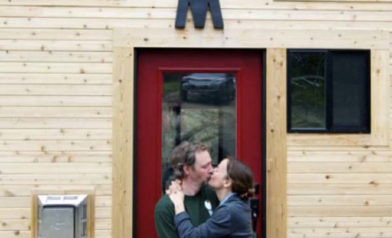 一對夫婦只花了2萬2，自己打造了一棟夢想之屋「hOMe」！