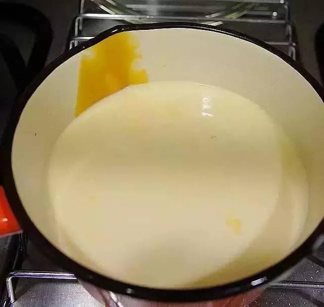 蒸鍋也能做西點，寶寶超愛的牛奶焦糖布丁！