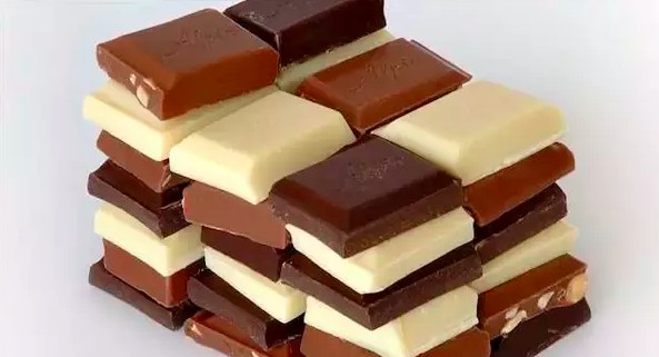 太震驚了！原來「白巧克力」根本就不是巧克力，竟然是...很多人知道後都嚇傻了！