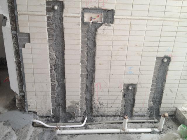 陽台鋪水管要不要開槽？裝修師傅說99%的人都做錯了！