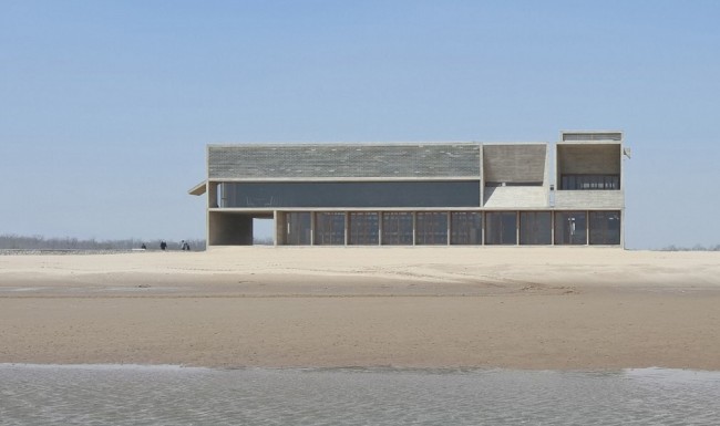 世界上最孤獨的圖書館：矗立太陽和海之間的絕美視野
