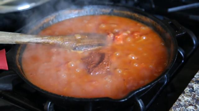 外國人是這樣煮「蕃茄炒蛋」的！！看到成品口水都要留下來了！！