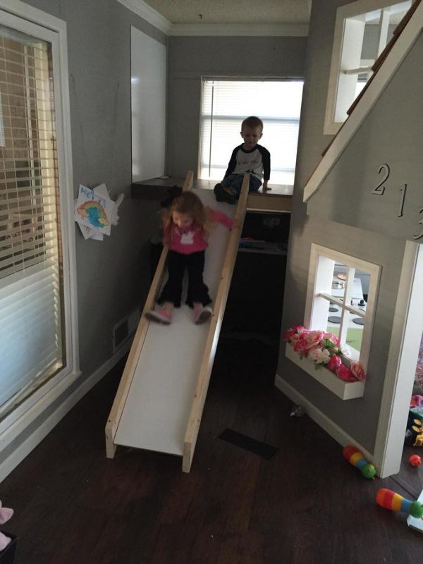 father-builds-kids-indoor-playhouse-diy-21