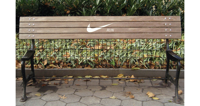 2. Nike：去跑步吧，別坐著啊！