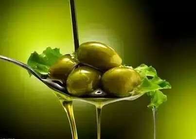橄欖油對女人的作用很大，可惜90%的女人不知道！