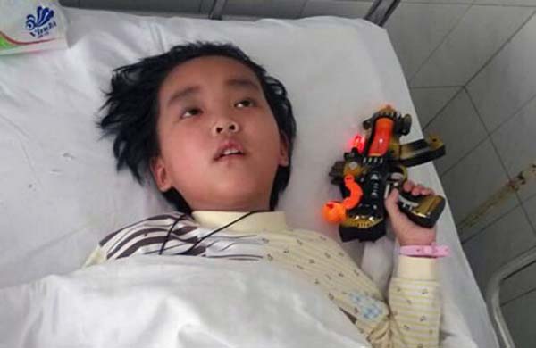 7歲患惡性腦瘤男孩「求醫生給他死」，這樣他就可以捐腎「救他快死的媽媽」！