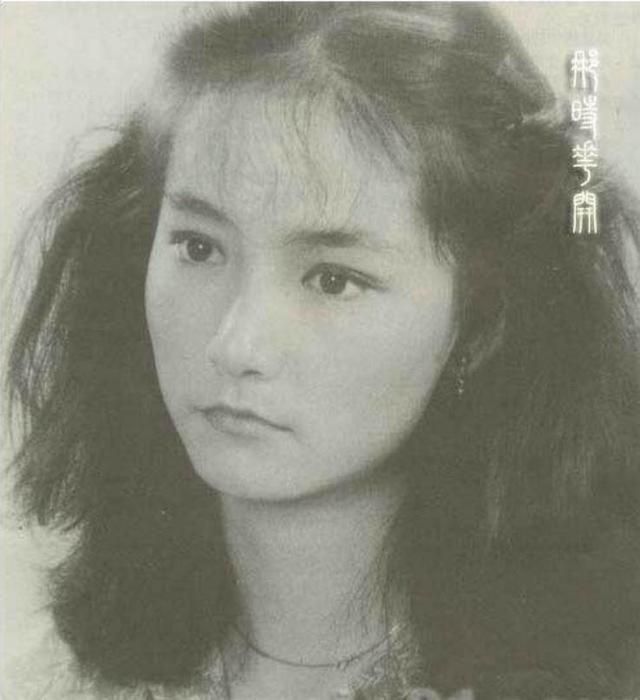 40年前紅過林青霞，因緋聞被迫息影，45歲愛女遭劈腿跳樓身亡 !
