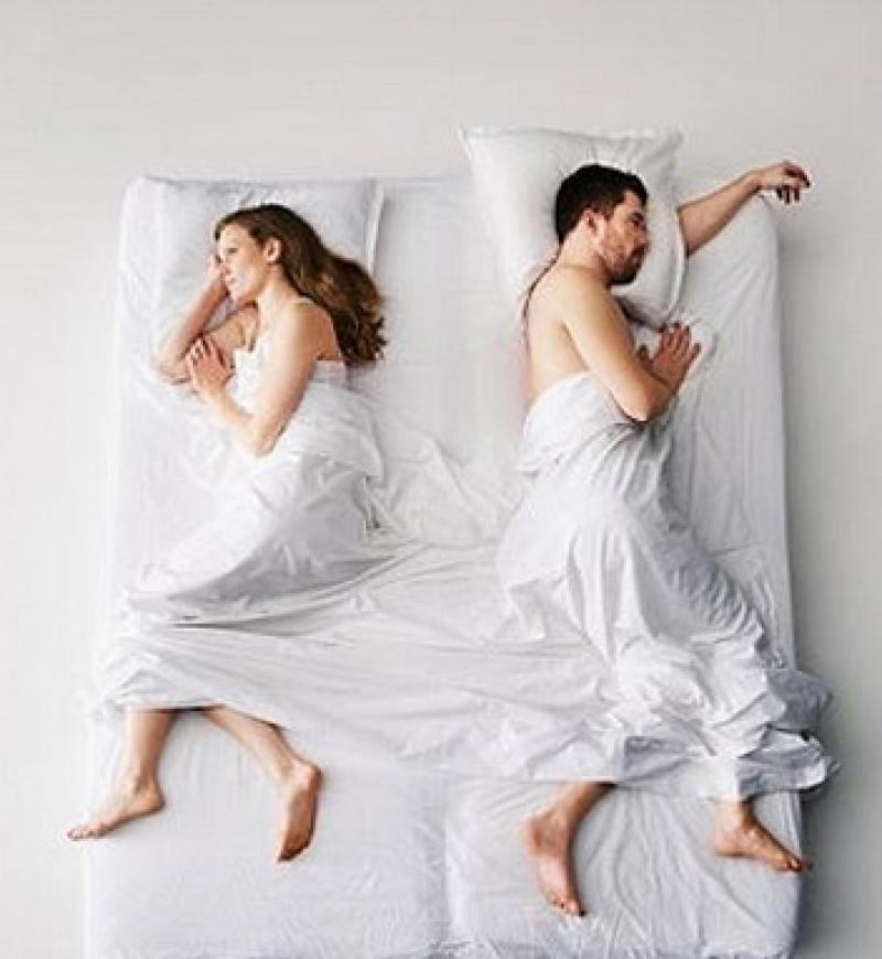夫妻千萬不要分房睡，這一點很重要