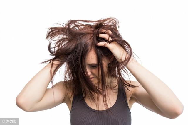 夏天多久洗一次頭髮最科學？ 一篇文章為你說得明明白白！