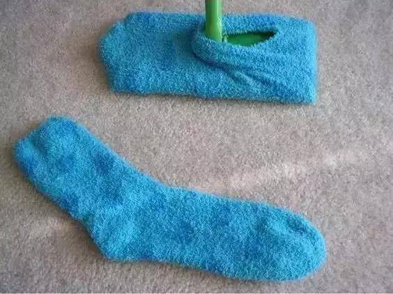 家裡的舊襪子不要扔，只要剪2刀，變廢為寶，大家都超喜歡！